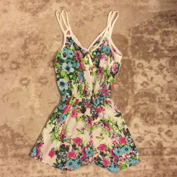 Romper - Picture 4 of 5